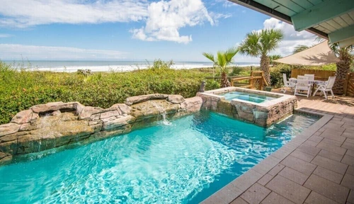 vrbo book now