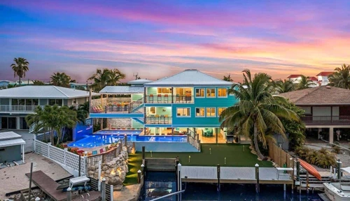 vrbo book now